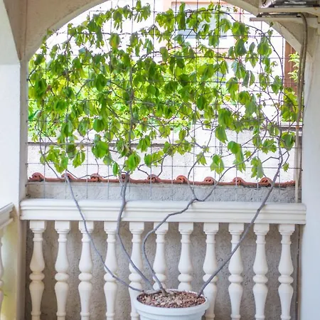 Kiwi With Private Pool * Mostar
