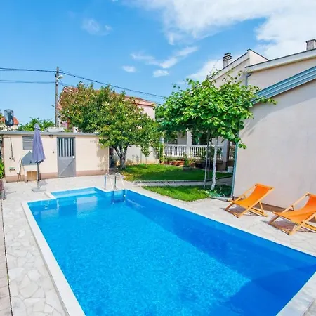 Kiwi With Private Pool Mostar